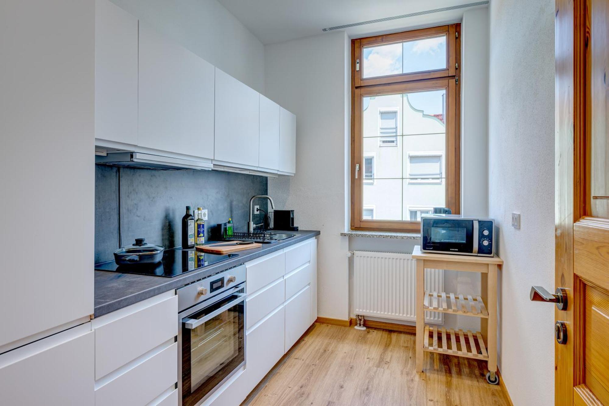 Kaza Guesthouse, Centrally Located 2 & 3 Bedroom Apartments In Augsburg Exterior photo